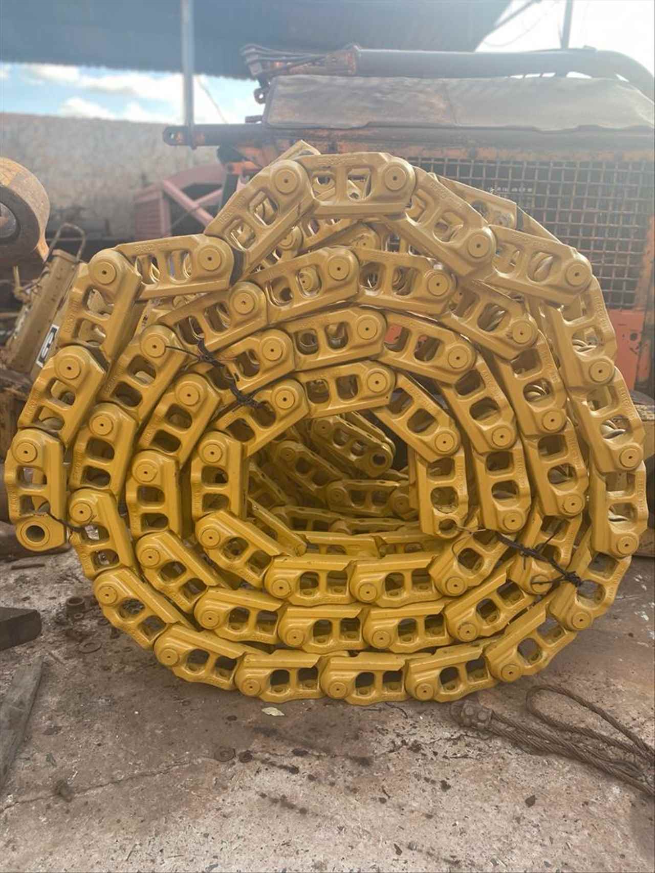 Corrente Escavadeira New Holland 215